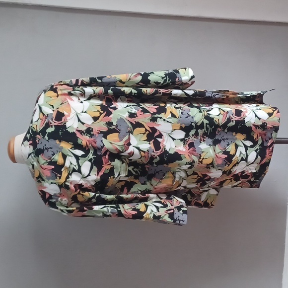 Pink Martini Flutter Kimono Size XS - Picture 7 of 11